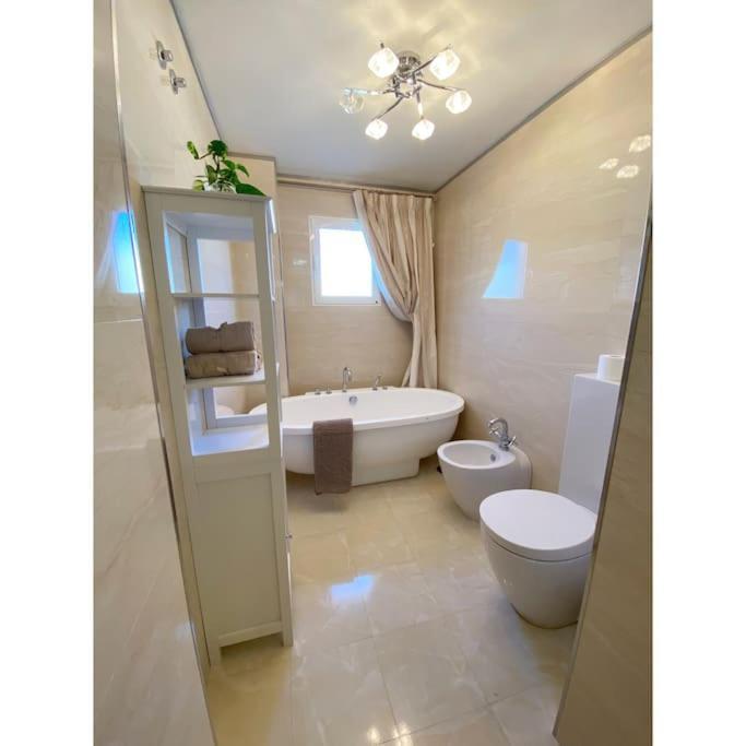 Modern Flat Close To Beach 坎佩略 外观 照片