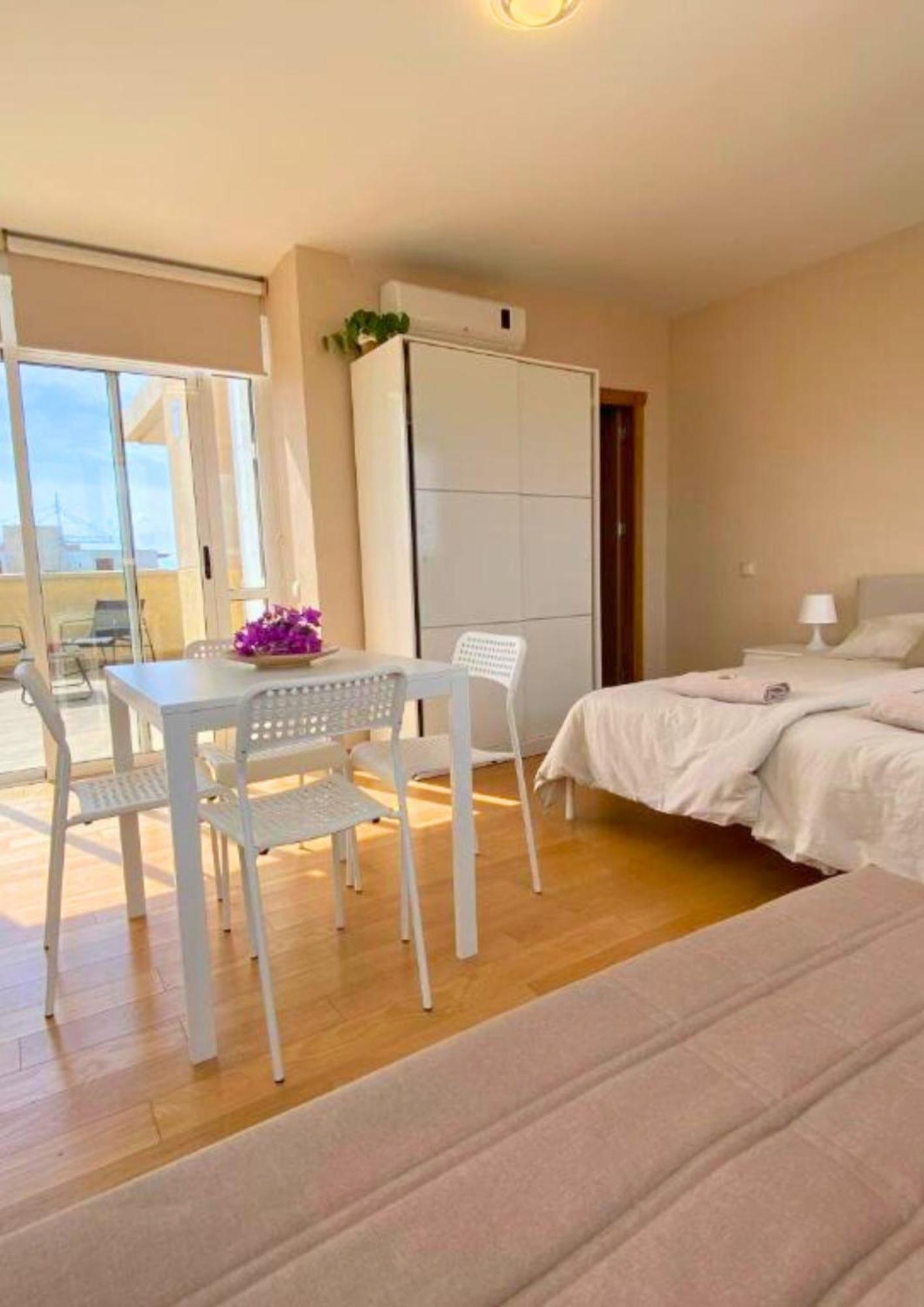 Modern Flat Close To Beach 坎佩略 外观 照片