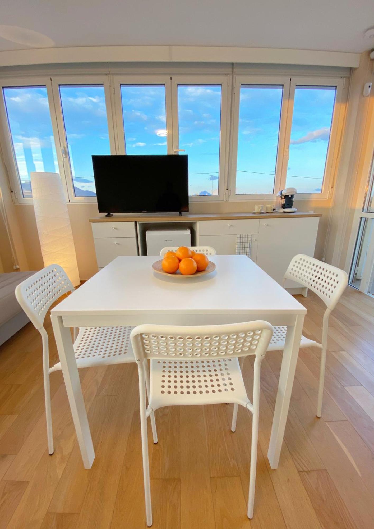 Modern Flat Close To Beach 坎佩略 外观 照片